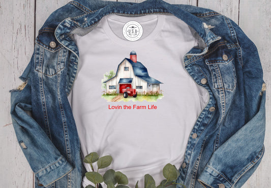 Americana White Red Blue Barn with the saying Lovin the Farm Life