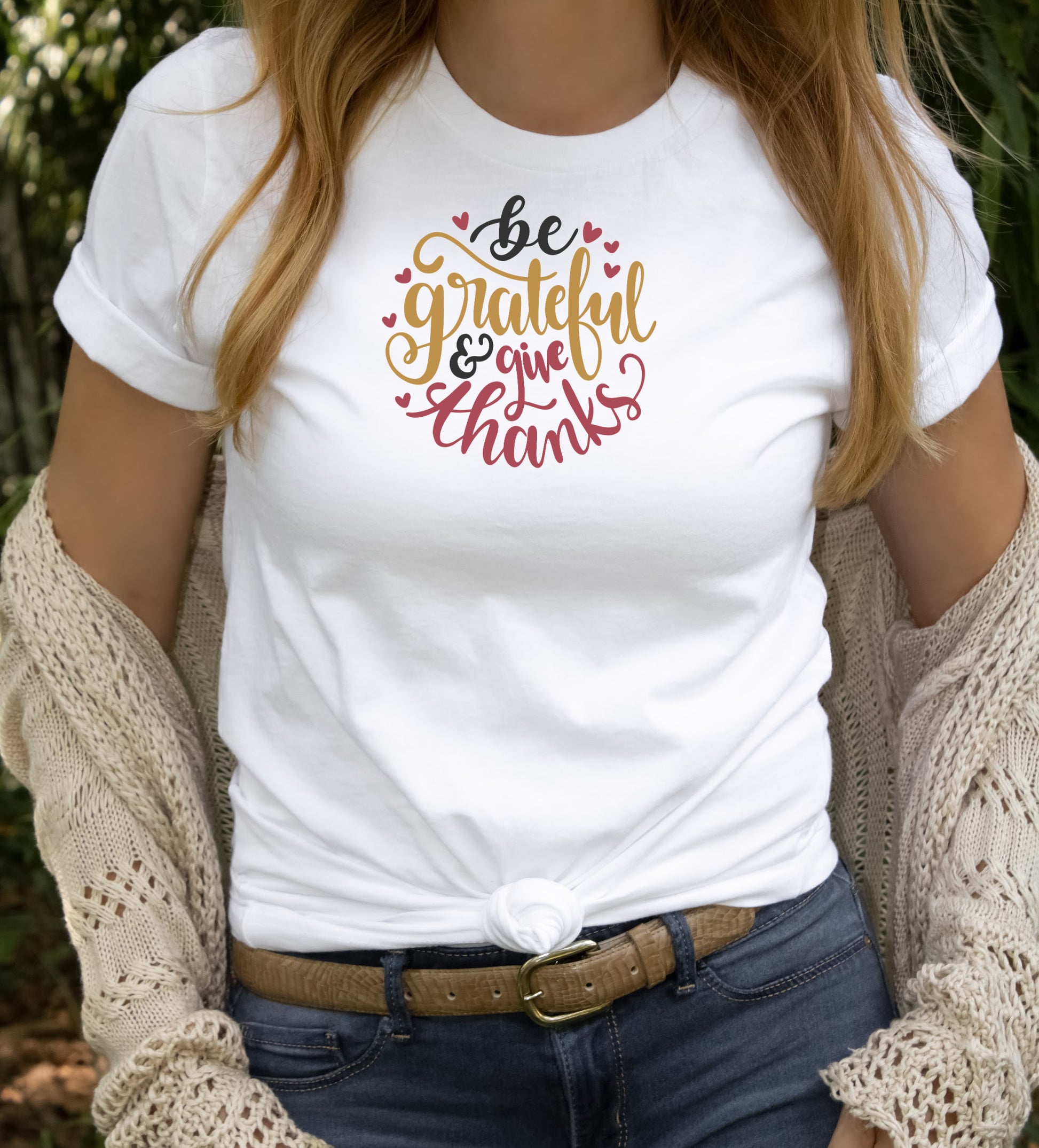Be grateful and give thanks in black, gold and red unisex fit Short Sleeve T-Shirt